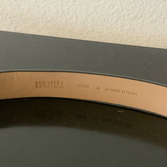 MICHAEL KORS BELT - Picture 3 of 4
